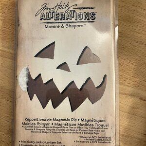 Tim Holtz Movers & Shapers Mini Scary Jack-o-lantern